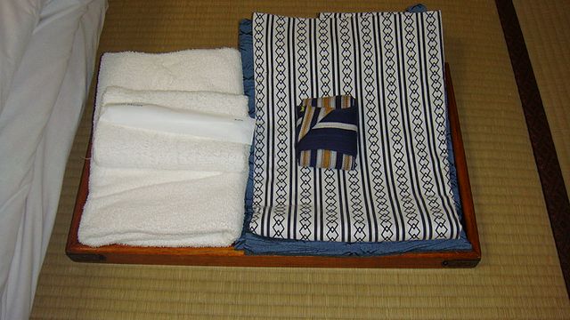 Ryokan Yukata & Towel Set - Halal In Japan