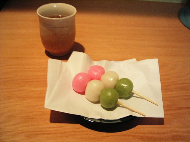 Dango With Green Tea