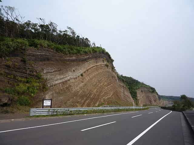Izu Oshima - Volcanic Stratum