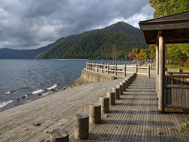 Lake Shikotsu & Mt. Monbetsu