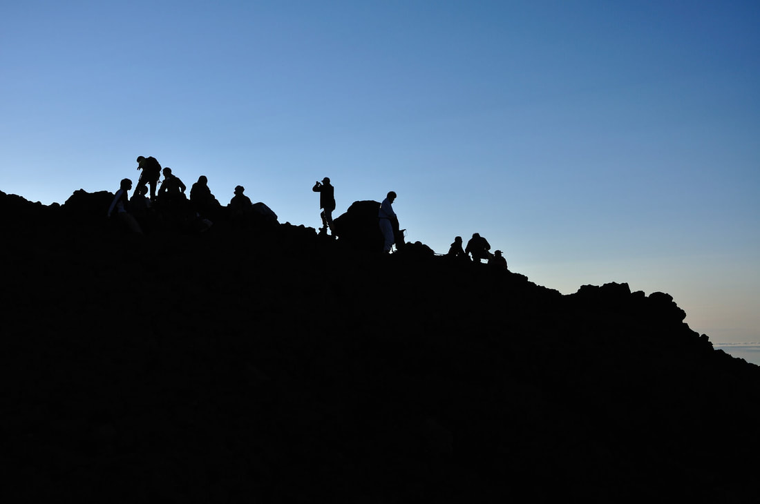 Mt. Fuji Group Climbers - Tour